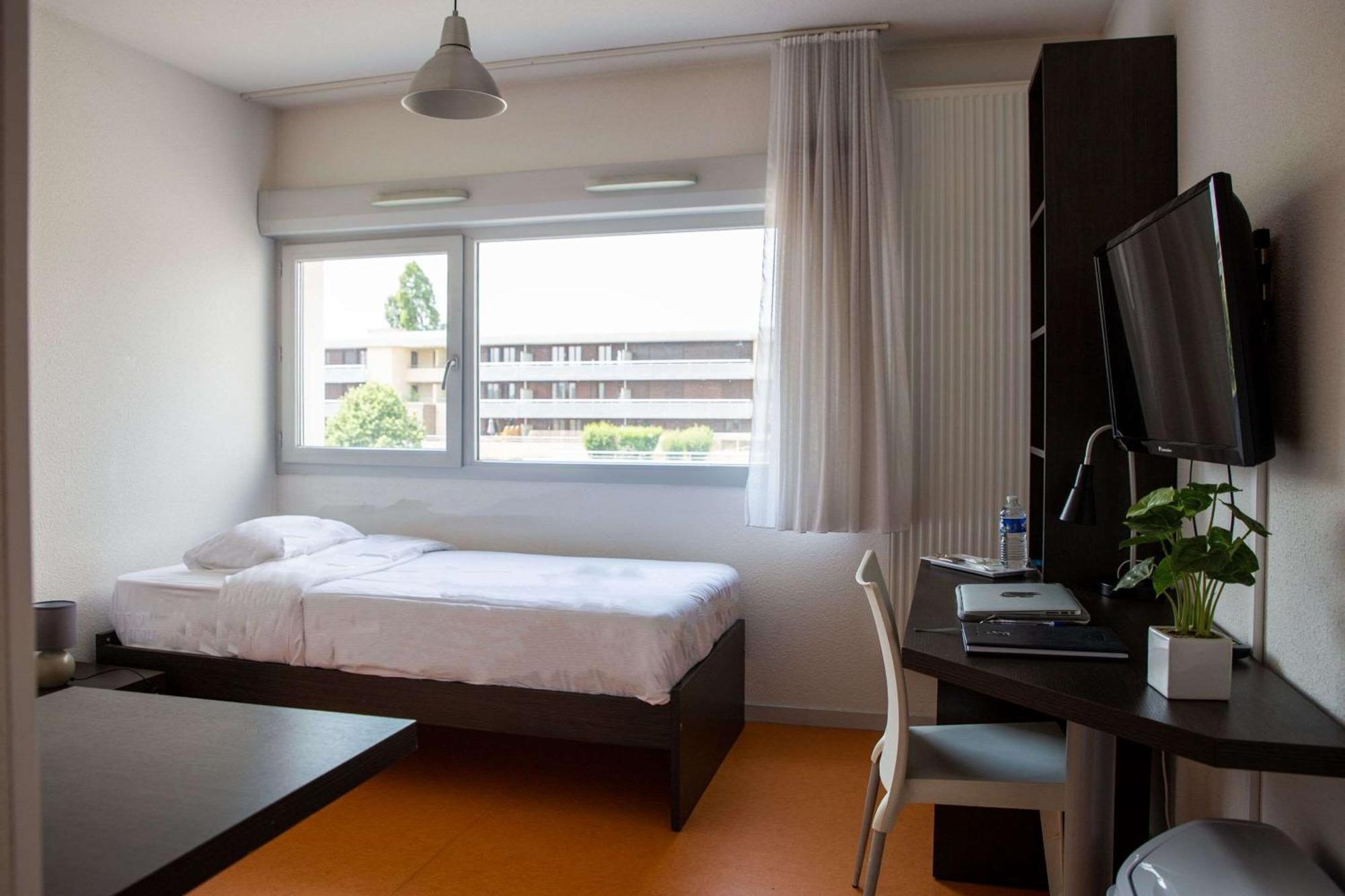 Comfort Aparthotel Besancon Hauts Du Chazal ภายนอก รูปภาพ